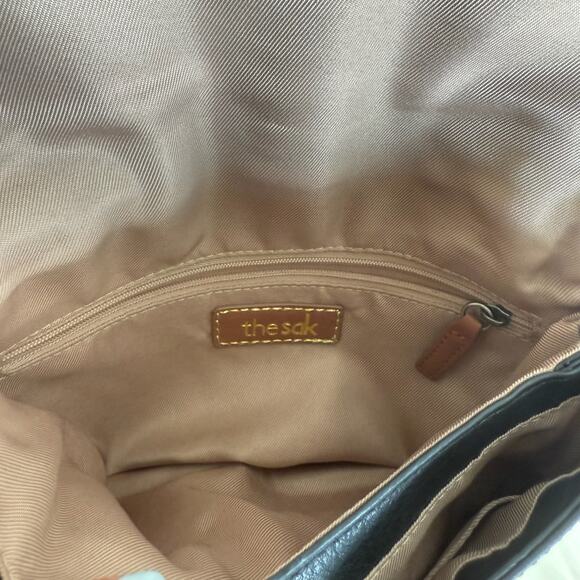 The Sak Leather Crossbody Bag Black Satchel Purse with Flap Pockets Y2K Style - Picture 8 of 8